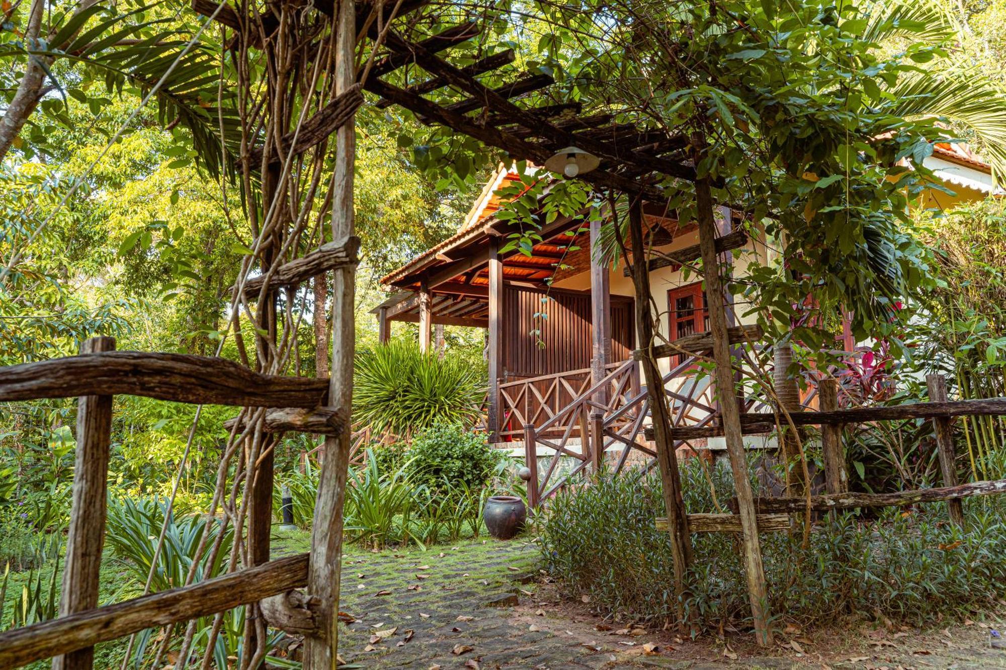 Phu Quoc Eco Beach Resort Екстер'єр фото
