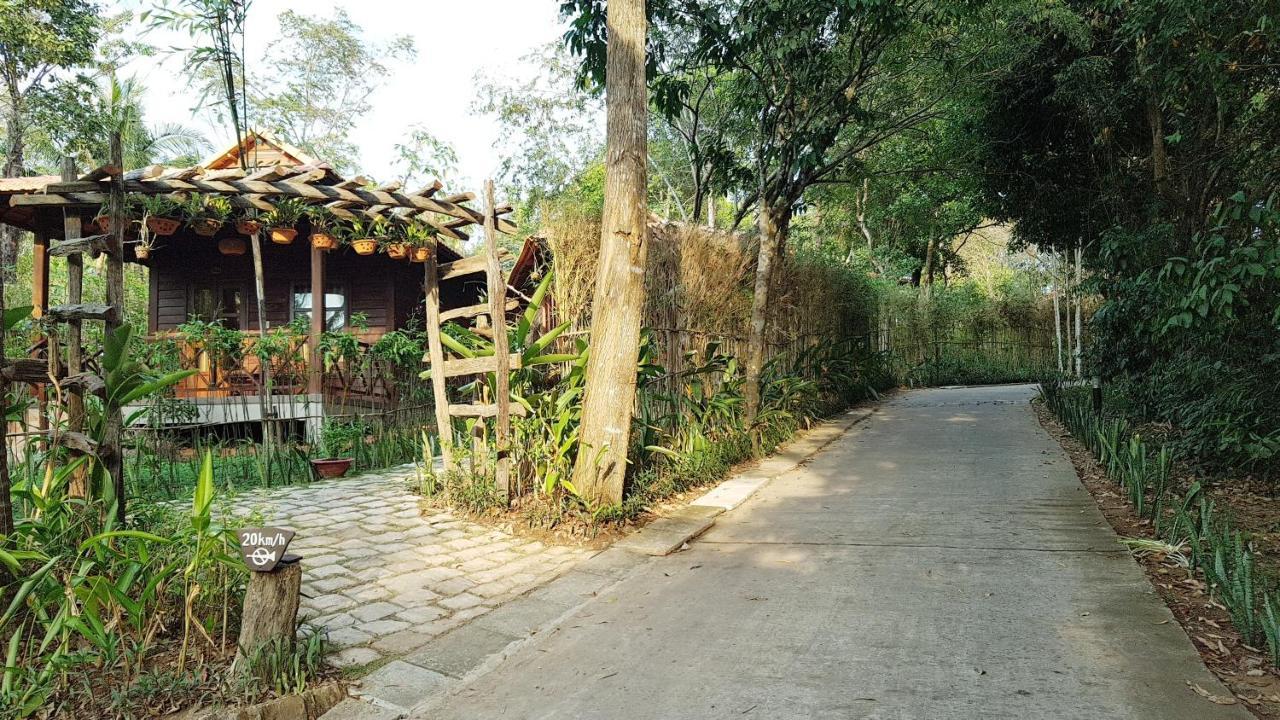 Phu Quoc Eco Beach Resort Екстер'єр фото
